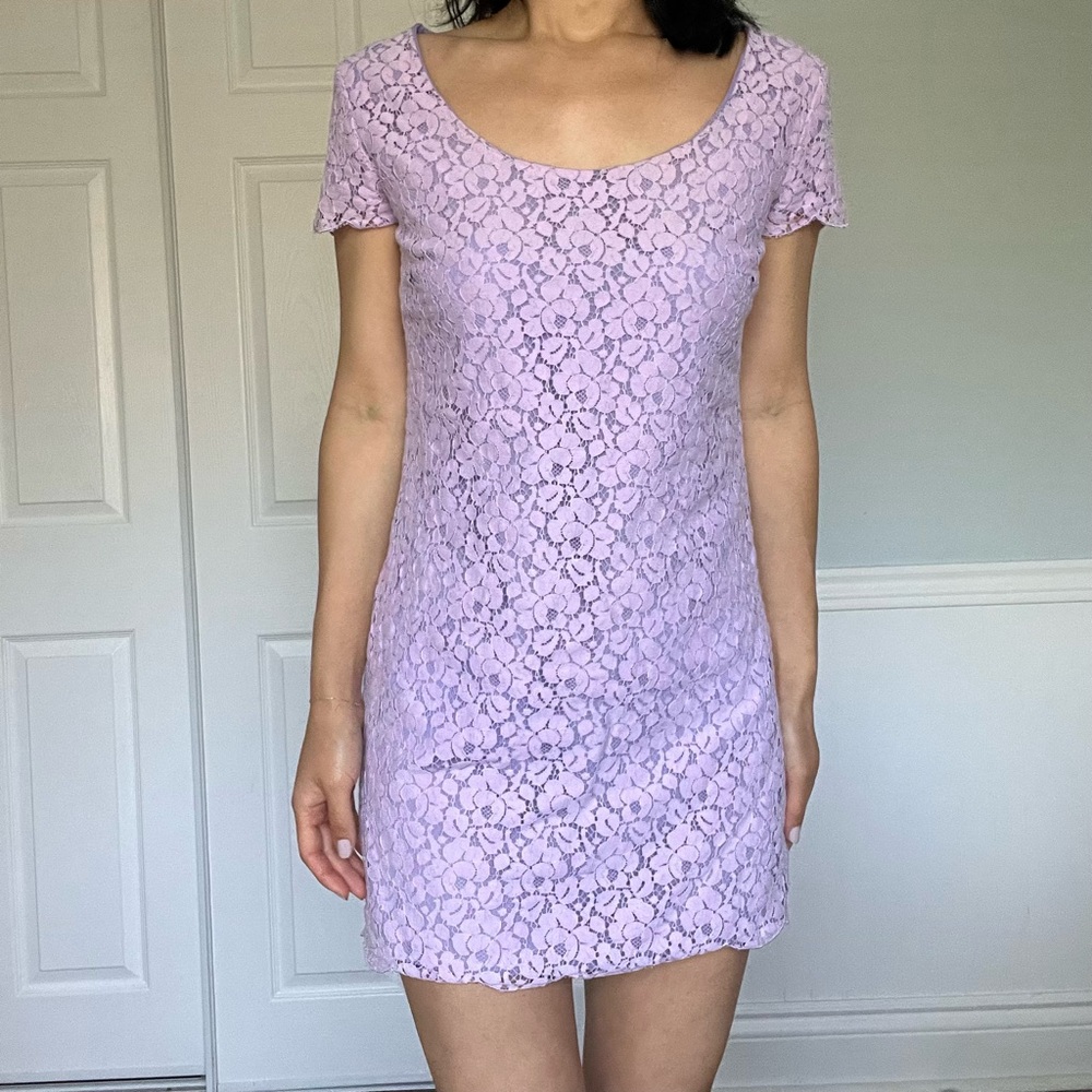 Aritzia Talula Lavender Purple Lace Dress. Women’s size XS.